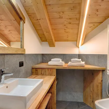 Rasia Relax Wood Apartment Livigno